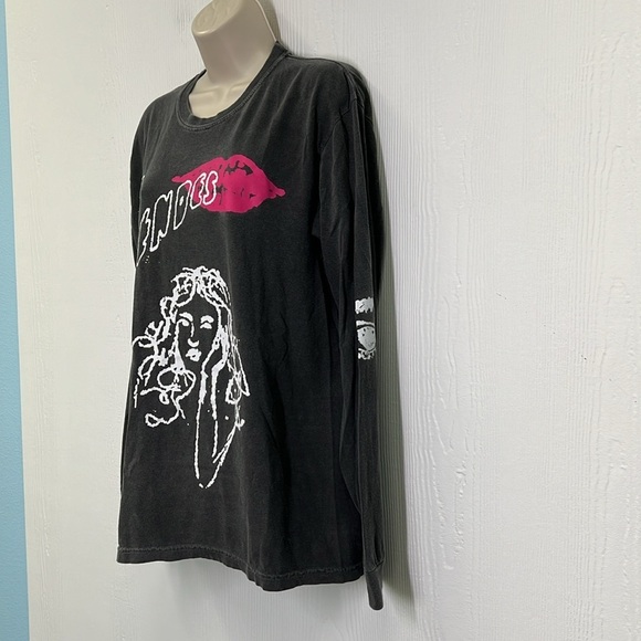 Urban Outfitters - Shawn Mendes Tour Doodle Long Sleeve T Shirt Size Medium - Picture 6 of 11